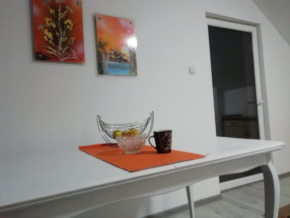 Apartman Salus Tuzla Extérieur photo