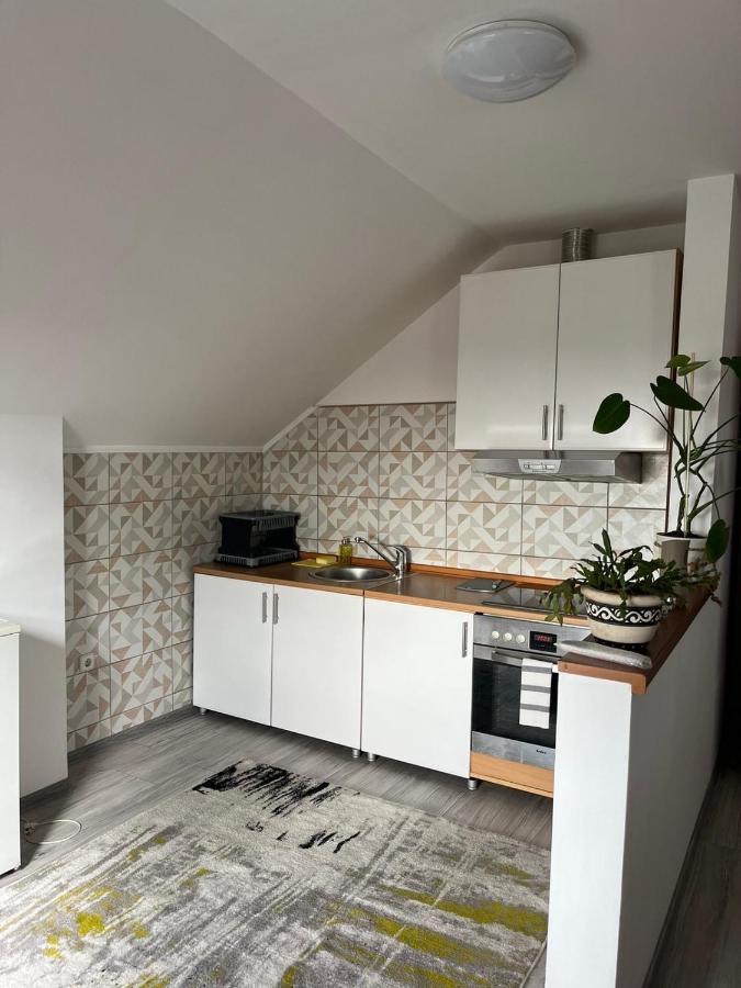 Apartman Salus Tuzla Extérieur photo